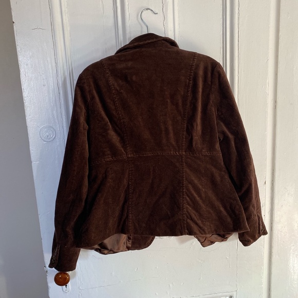 DENVER HAYES BROWN VELVET BLAZER WITH BUTTON DETAILING - Picture 4 of 4